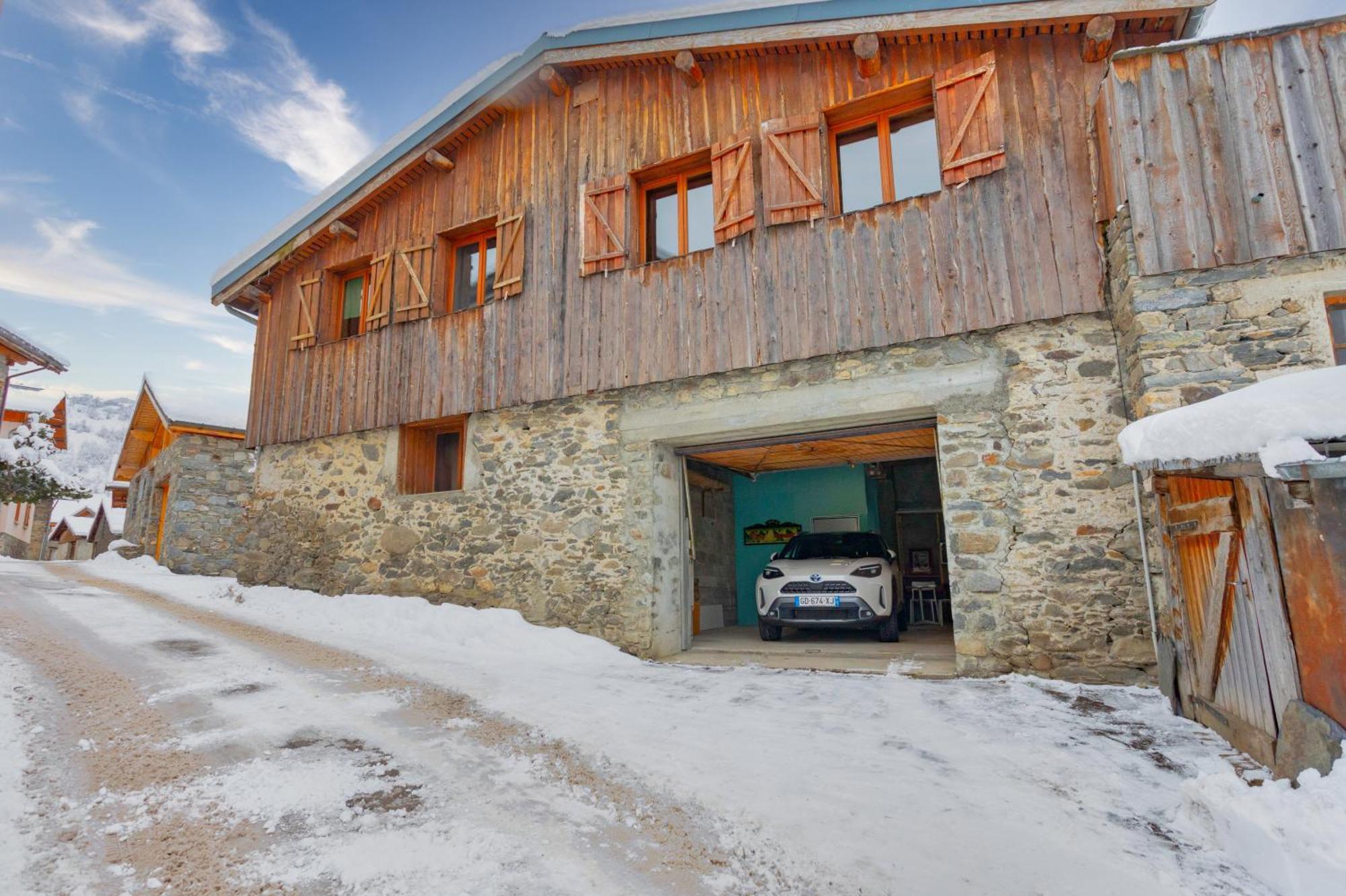 Le Petit Paradis, Chalet Au Coeur Des 3 Vallees Saint-Marcel  Экстерьер фото