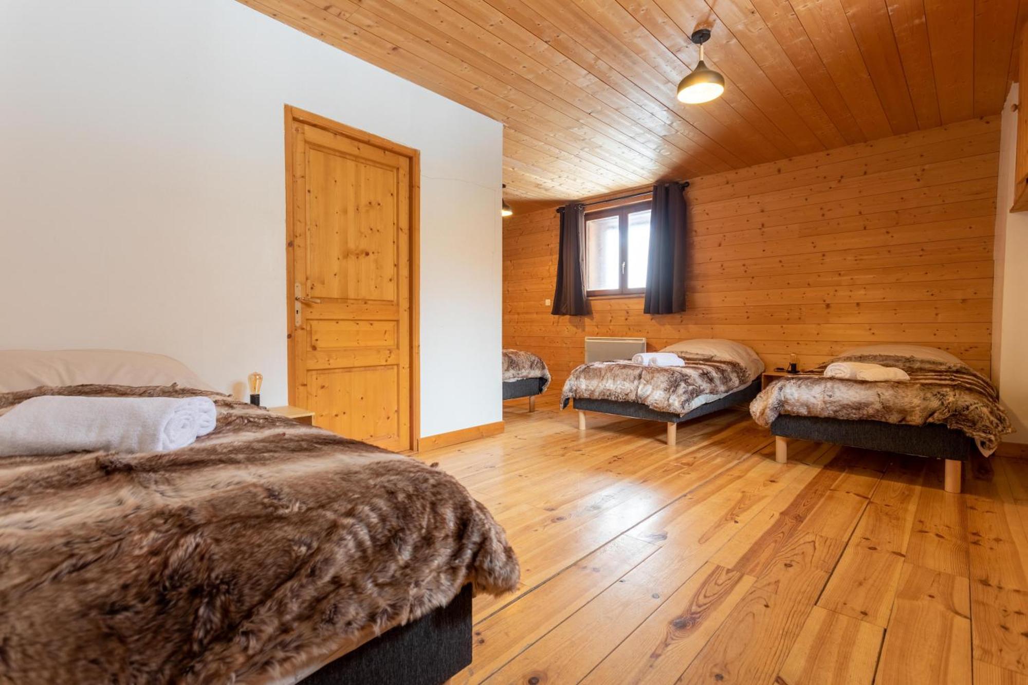 Le Petit Paradis, Chalet Au Coeur Des 3 Vallees Saint-Marcel  Экстерьер фото