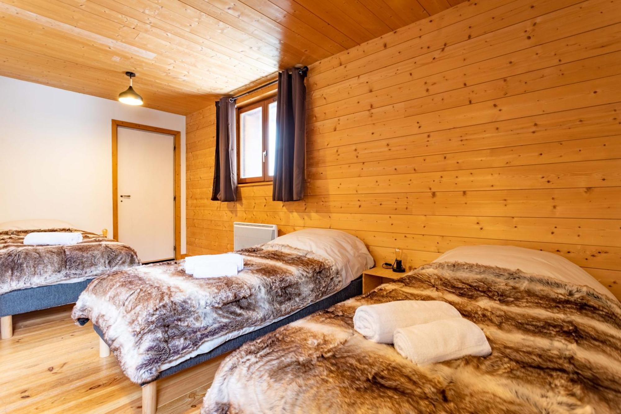 Le Petit Paradis, Chalet Au Coeur Des 3 Vallees Saint-Marcel  Экстерьер фото